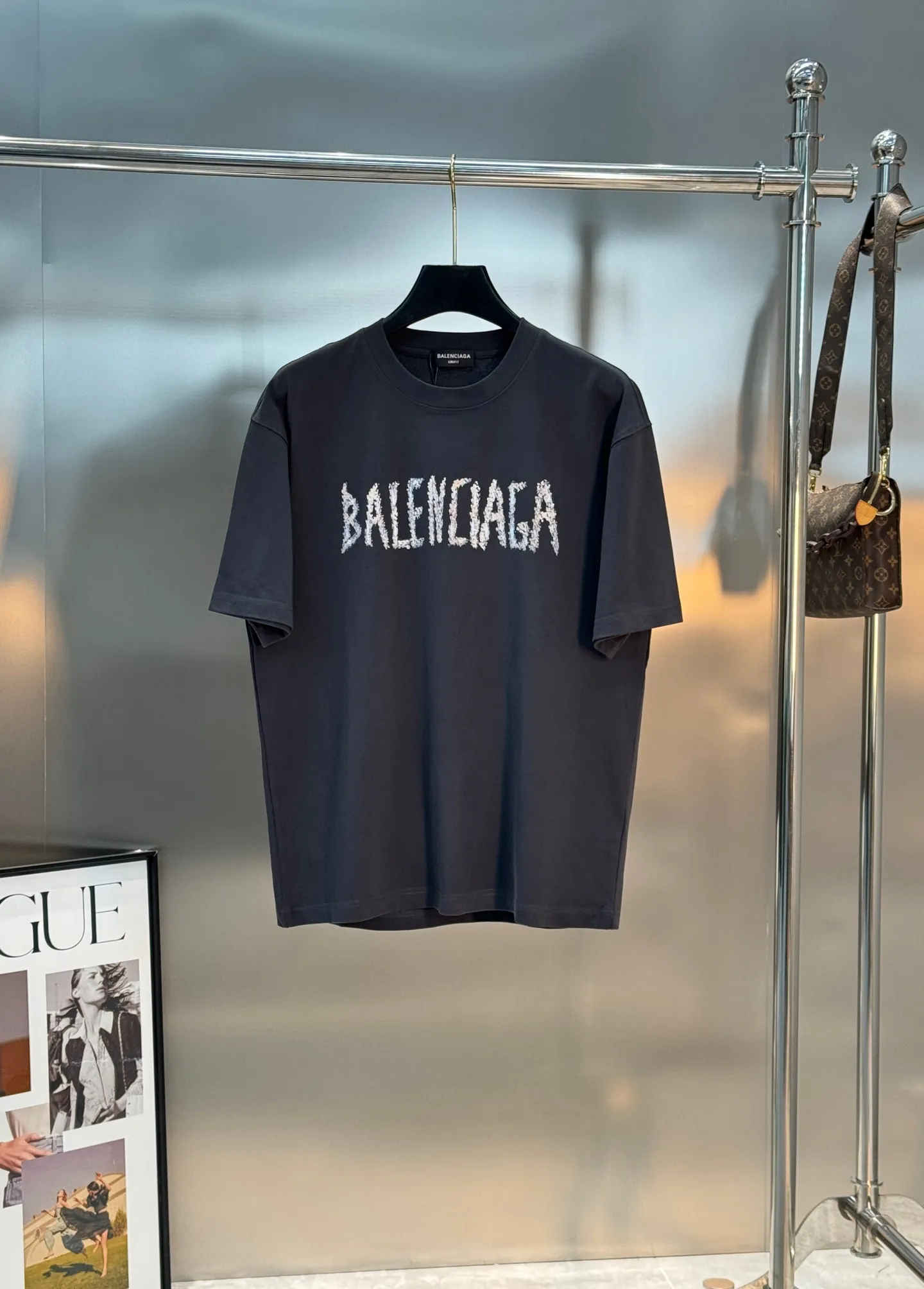 ⚜️Balenciaga 26s New Arrival T ， Same Style.❤️ ."BALENCIAGA" "BB" ，White ， ! ， Breathable， OK， 。 ， ， ，Sneakers ， . ！ ：Black.Dark Gray.White.Sizes：S-3XL ❗️（175/145 L）